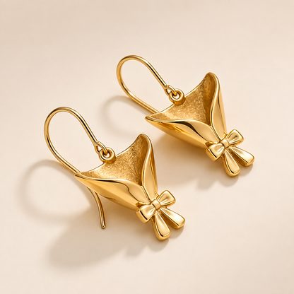 DAISY BOUTIQUE GOLD DANGLE EARRINGS