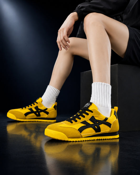 LIGHTWEIGHT CASUAL SNEAKERS