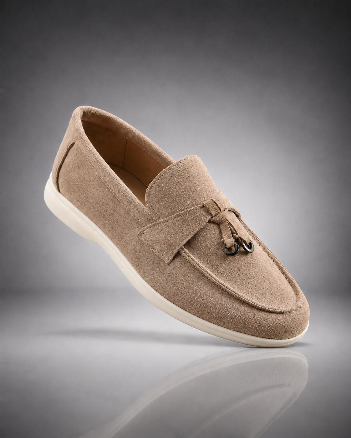 WOMEN'S SUEDE BUCKLE LOAFERS