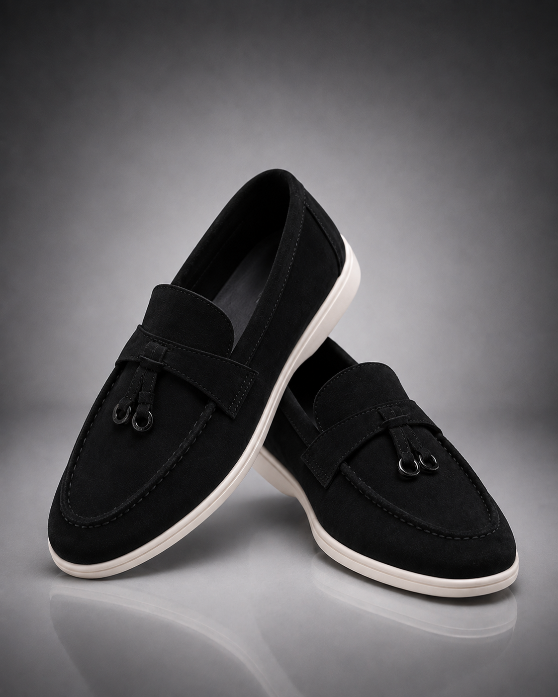 WOMEN'S SUEDE BUCKLE LOAFERS